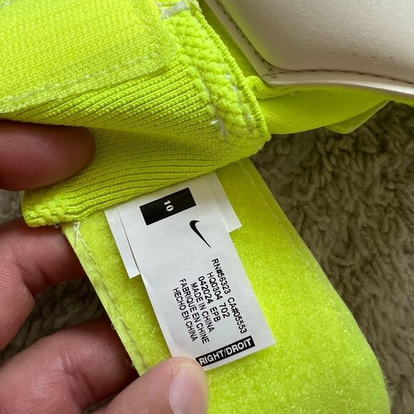 Nike Vapor Grip3 Goalkeeper Gloves Volt Black Soccer Goalie - Picture 8 of 11